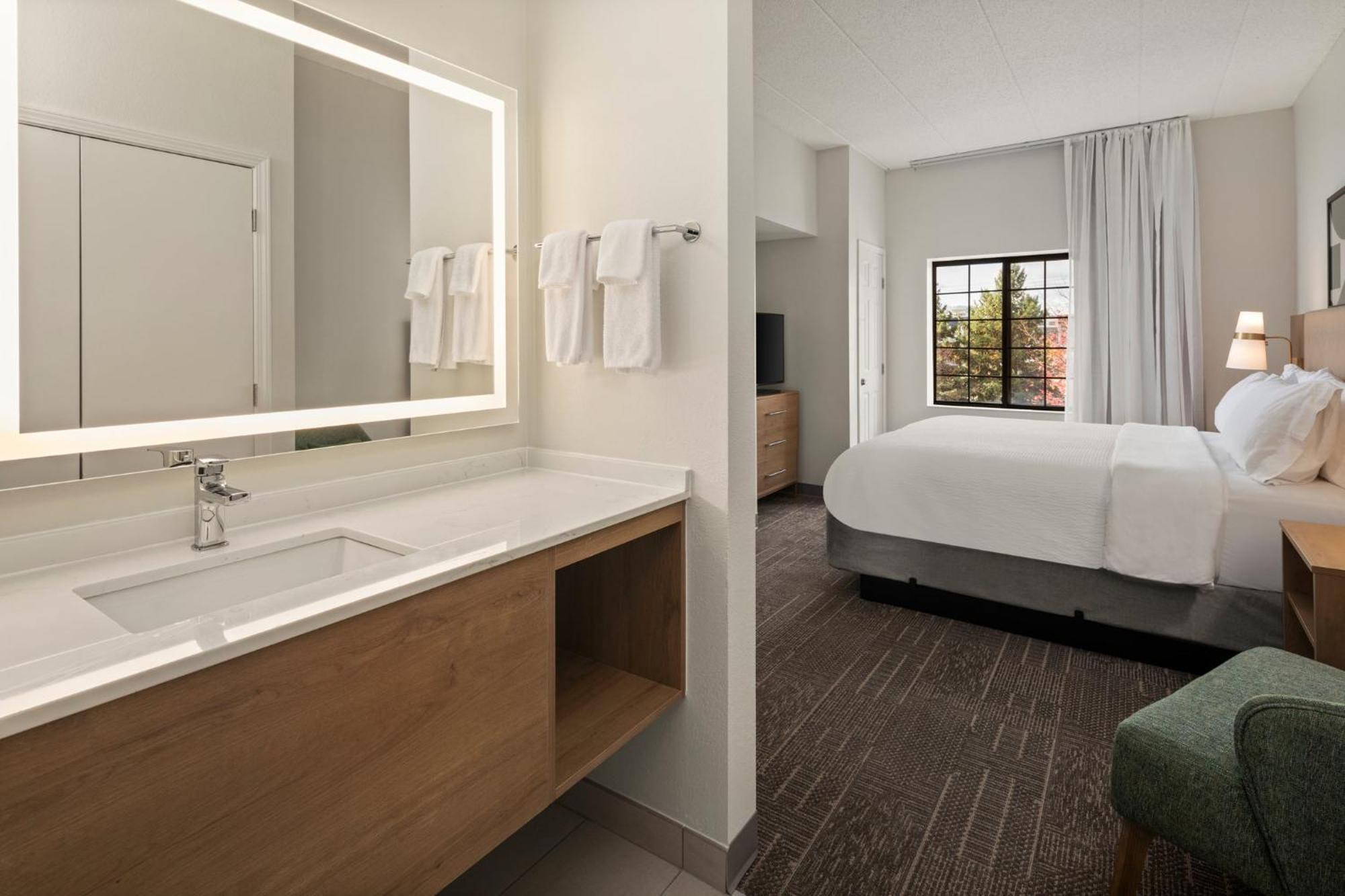 Staybridge Suites Minneapolis-Maple Grove By Ihg Екстериор снимка