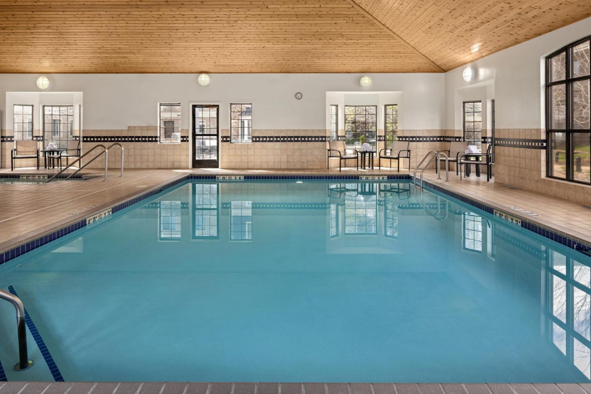 Staybridge Suites Minneapolis-Maple Grove By Ihg Екстериор снимка