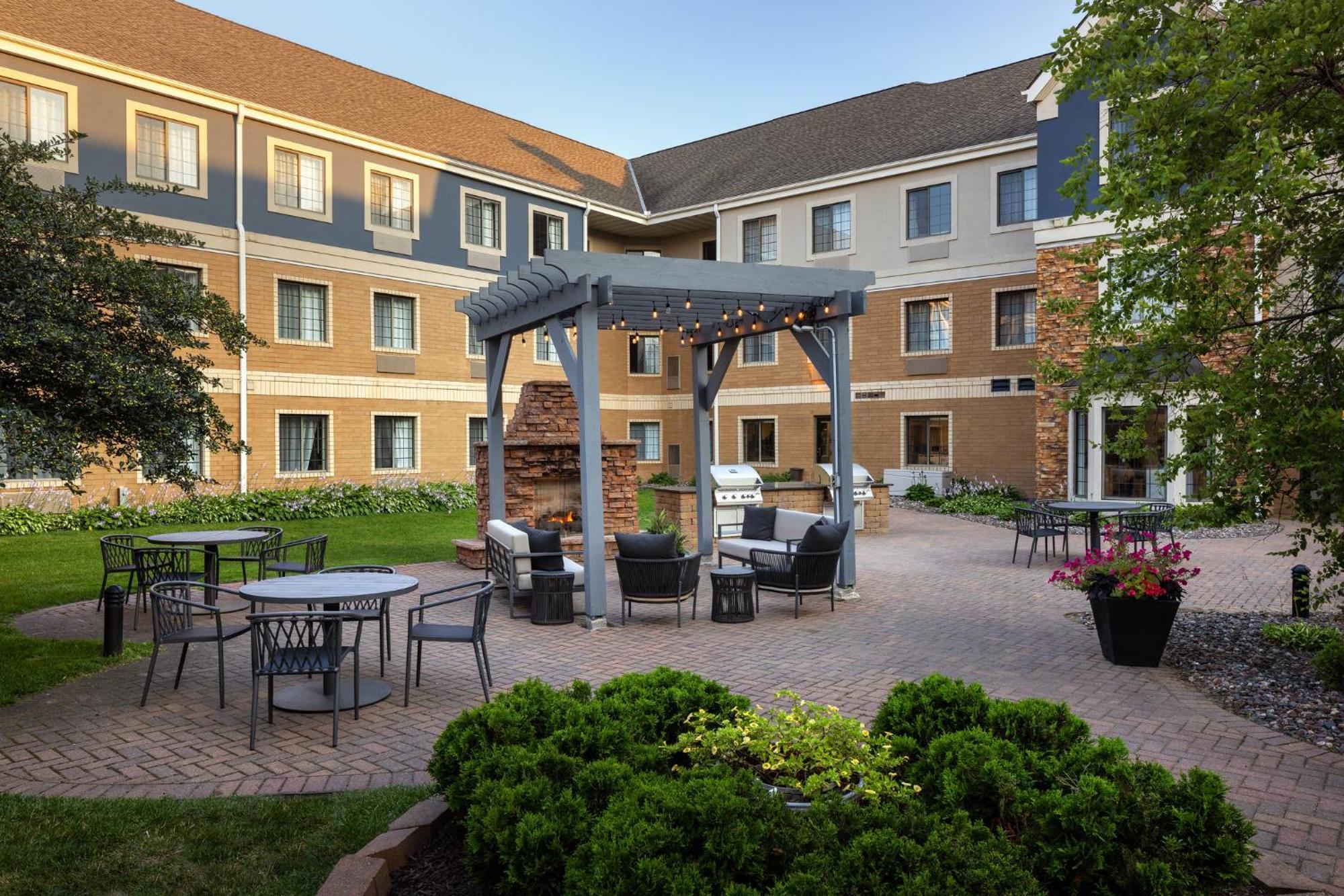 Staybridge Suites Minneapolis-Maple Grove By Ihg Екстериор снимка